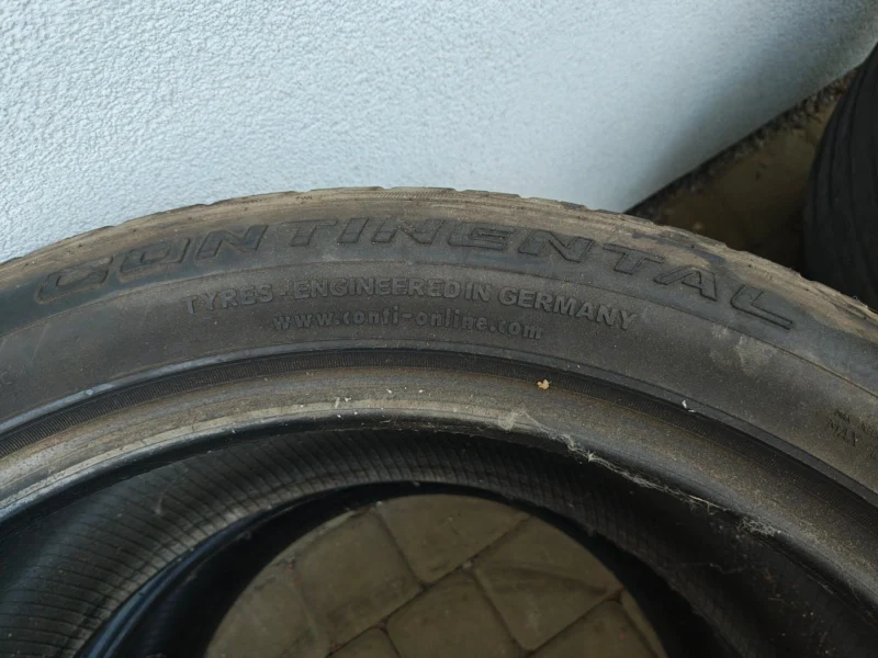 Opony letnie Continental CrossContact 295/40 R21 – 2 szt.