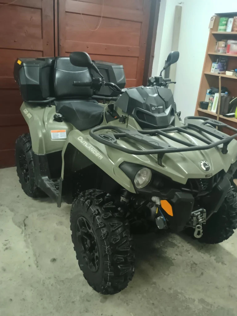Quad Cam Am 570