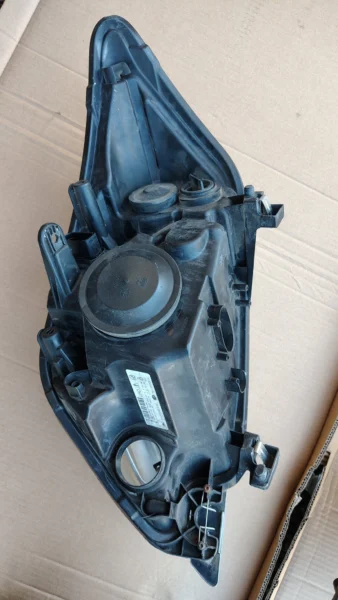Lampy ford Kuga MK1 przód reflektory wersja europejska
