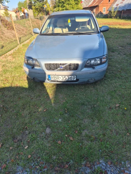 Volvo s60 2.5t awd lpg