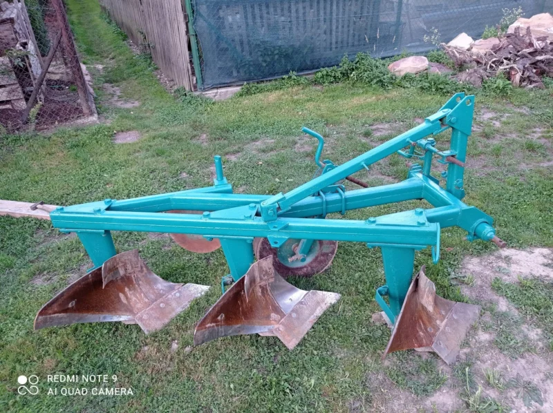 Pług 3 skibowy