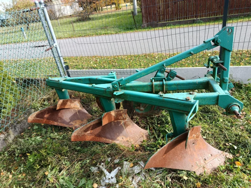 Pług 3 skibowy