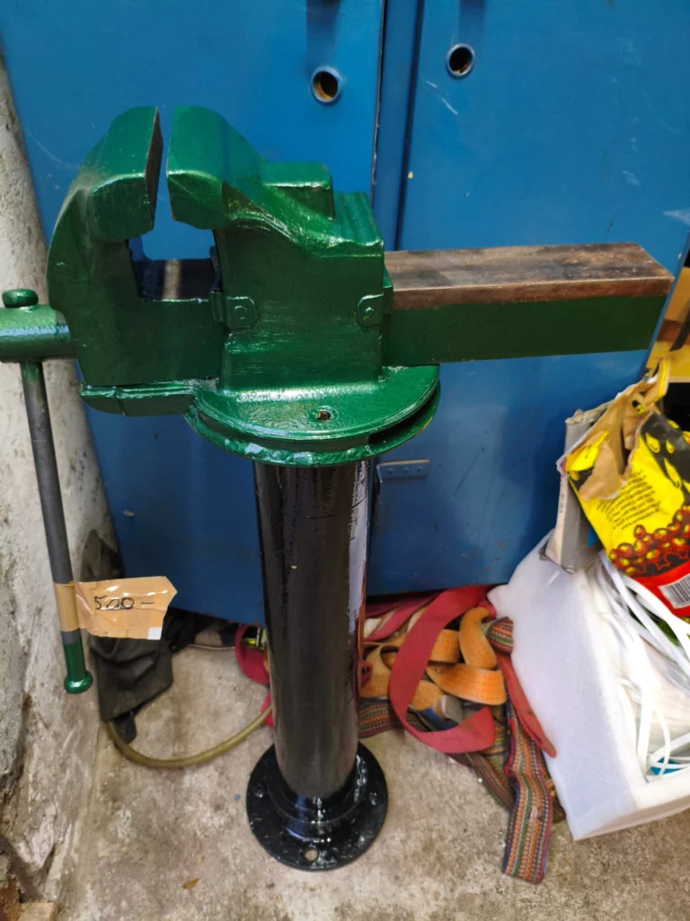 Imadło 150mm na postumencie