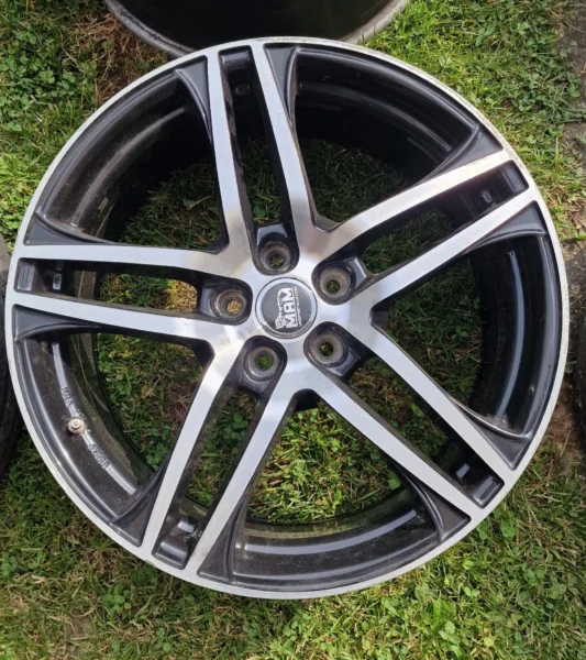 Felgi 19" 5x112 Et30 z oponami