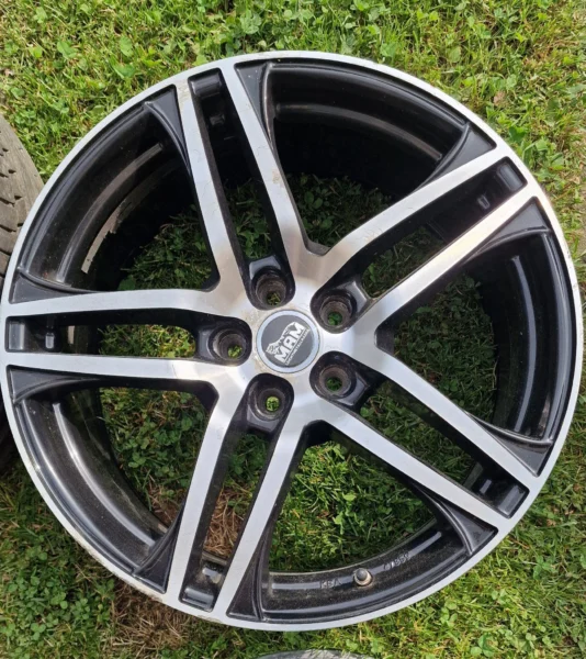 Felgi 19" 5x112 Et30 z oponami