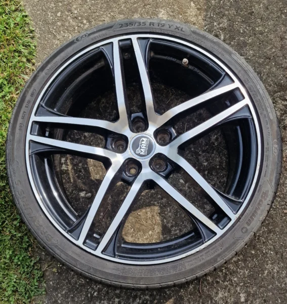 Felgi 19" 5x112 Et30 z oponami