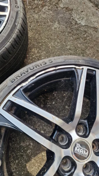 Felgi 19" 5x112 Et30 z oponami
