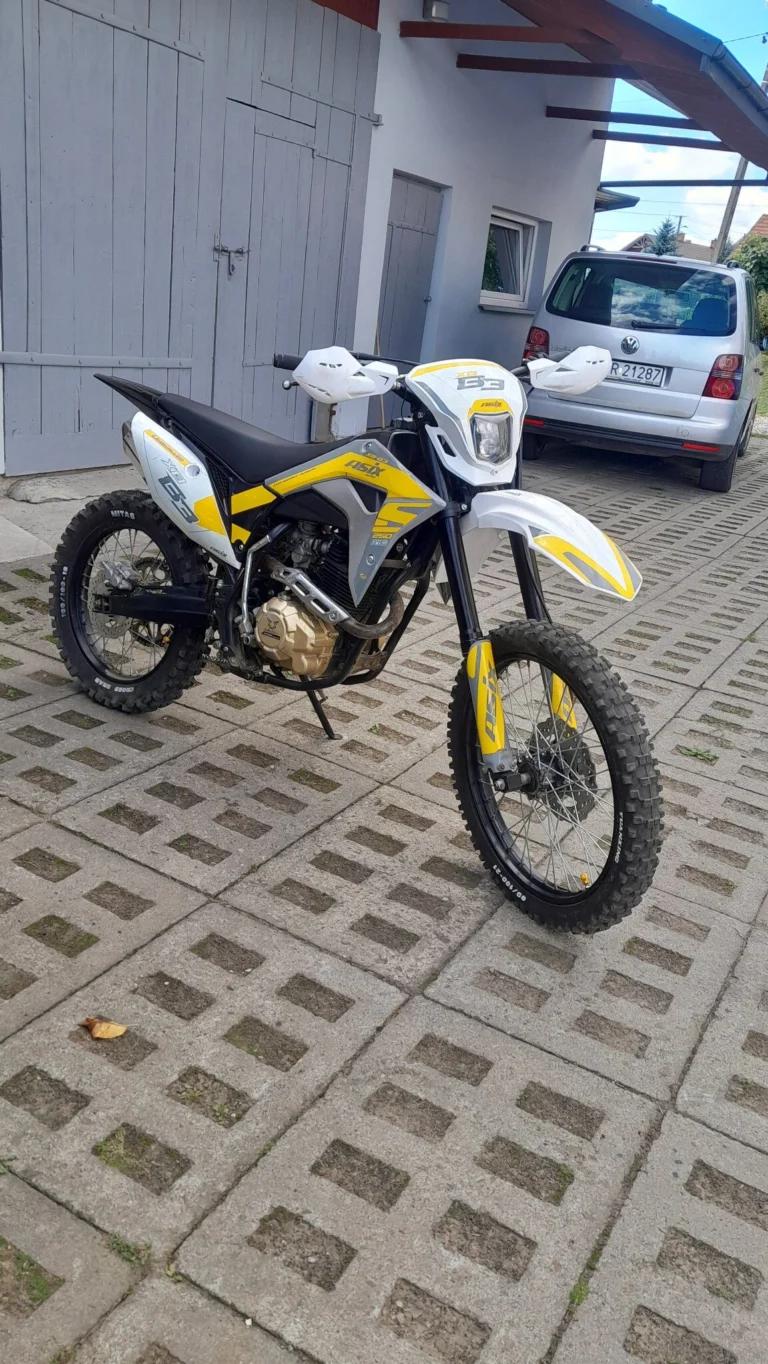 Asix xb83 250cc 2025r