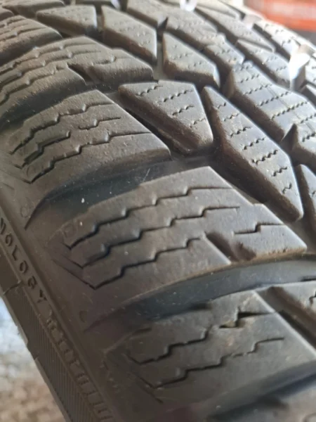 Okazja! Opony Zimowe155/80/R13 79T NOKIAN WR D4