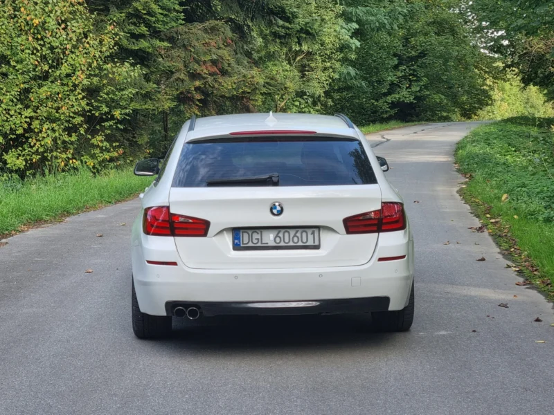 BMW F11