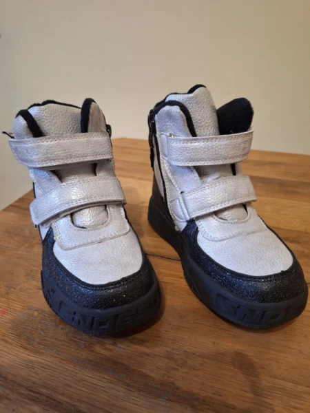 Buty zimowe, rozmiar 30, stan idealny