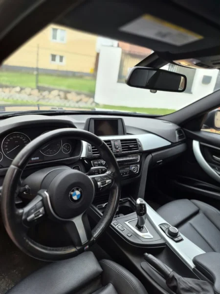 XDrive BMW 320I