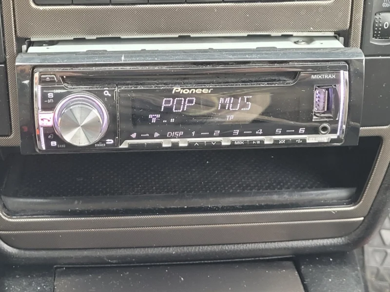 Radio samochodowe PIONEER