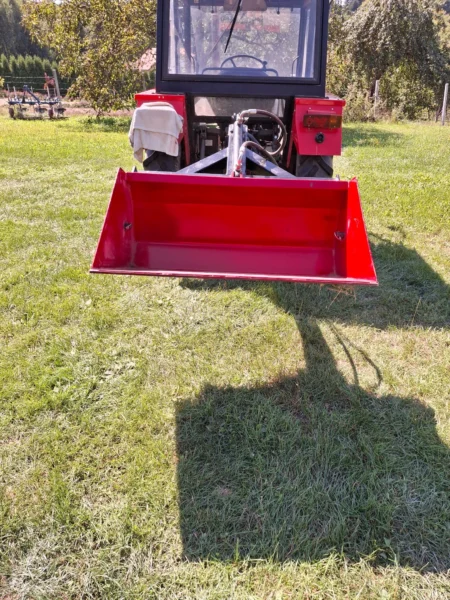 Sprzedam ładowacz hydrauliczny na tył ciągnika