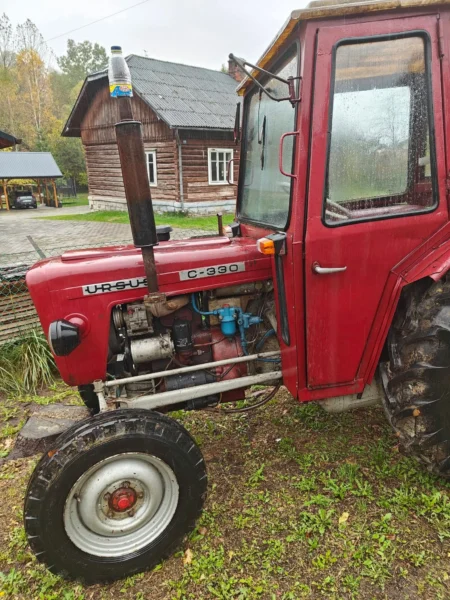 Ciągnik Ursus C-330