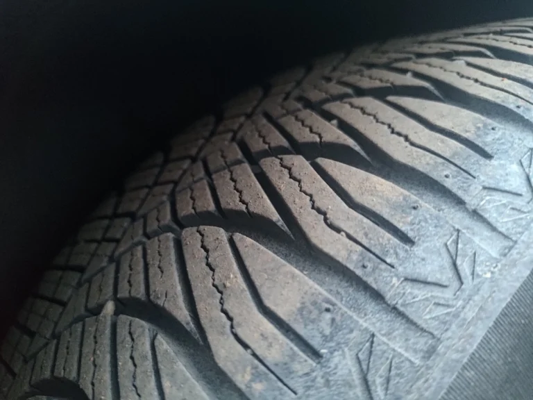 Opony 235/45 R18 Trezano 4szt 2025r