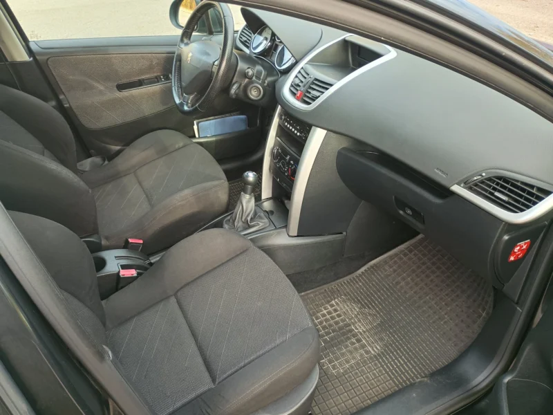 Peugeot 207 1.4 88km benzyna