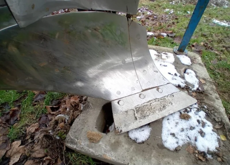 Pług LEMKEN 3 skibowy