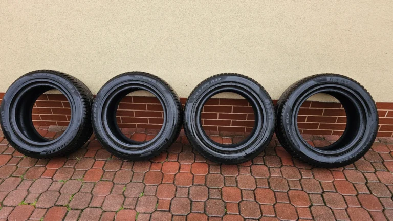 Opony zimowe Pirelli Winter 4 sztuki 225 x 60 na 17