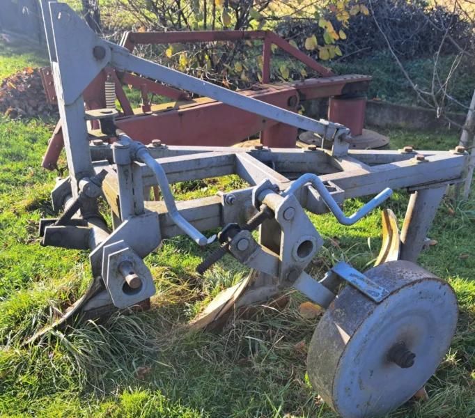 Pług 3 skibowy