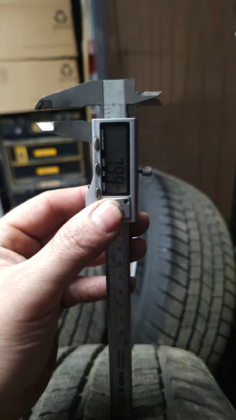 Koła zimowe jeep 2000 zł