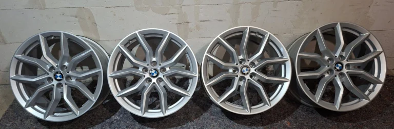 Alufegi BMW 19 cali