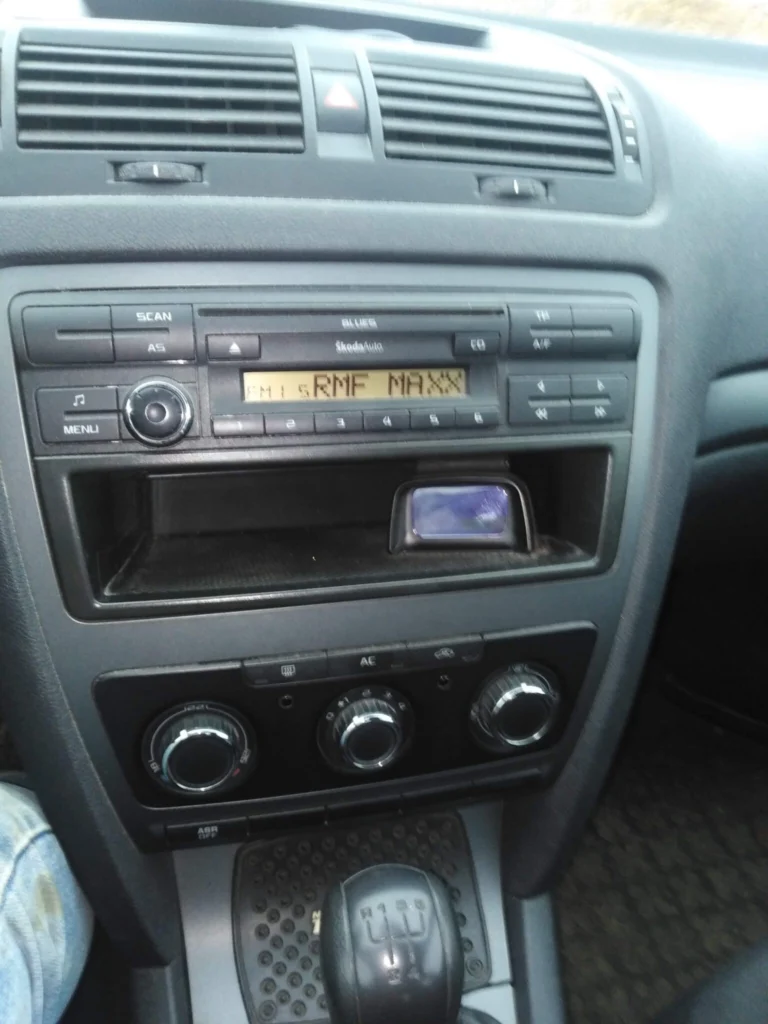 Radio samochodowe Skoda Octavia 2