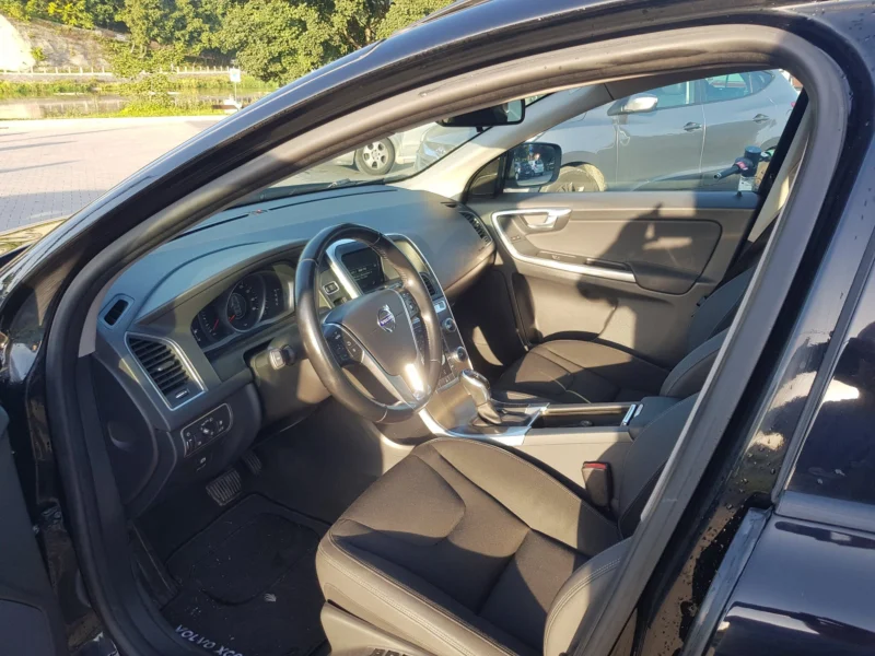Volvo XC 60 I 2.0 T5 Drive-E Base