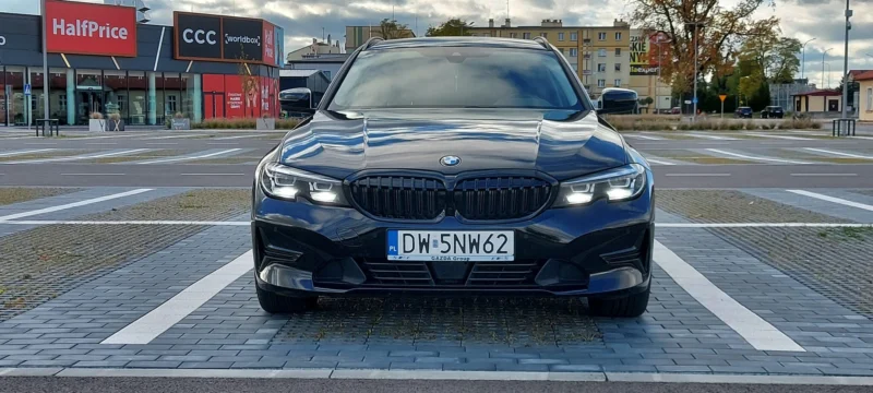 BMW 318i Touring, Salon Polska, Bezwypadkowy, Niski Przebieg