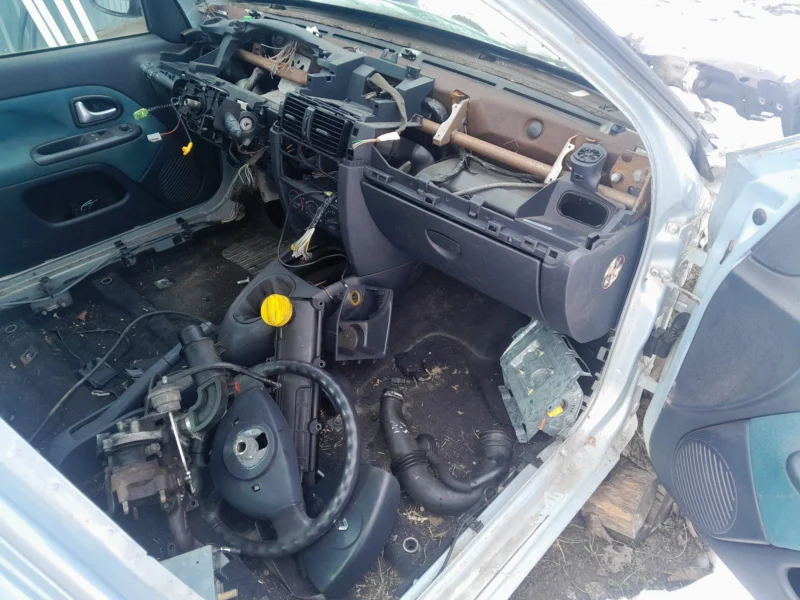 Renault clio 2 1,5 dci na czesci