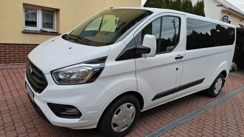 Wypożyczę Busa - Wynajem Busów Busa 9os osobowy Hak Zarszyn Sanok 250 zł