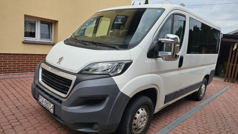 Wypożyczę Busa - Wynajem Busów Busa 9os osobowy Hak Zarszyn Sanok 250 zł