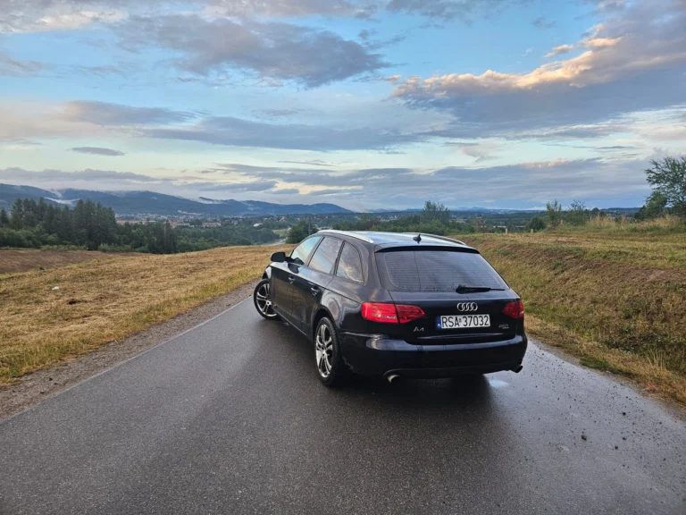 Audi a4 b8 2010r 2.0 tfsi quattro
