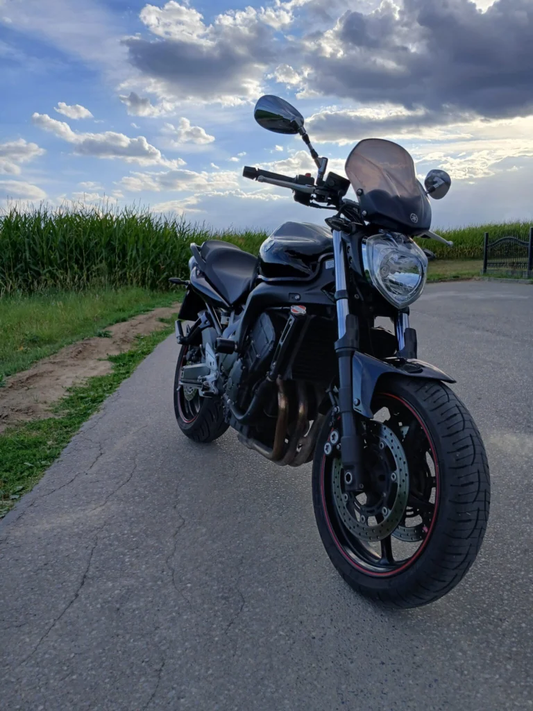 Yamaha FZ6 S2