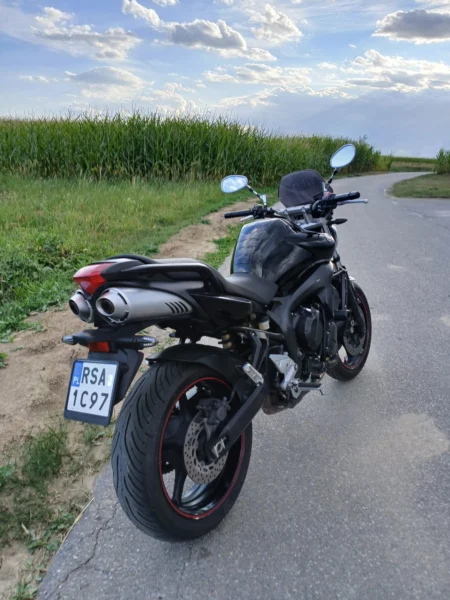 Yamaha FZ6 S2
