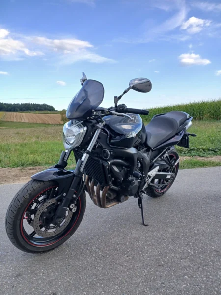 Yamaha FZ6 S2