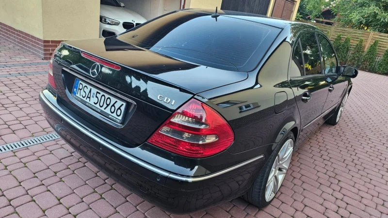 Mercedes-Benz Klasa E W211 2.7 E270 R5 177KM ELEGANCE Skóra Xenon 2 kpl kół Alu Sanok