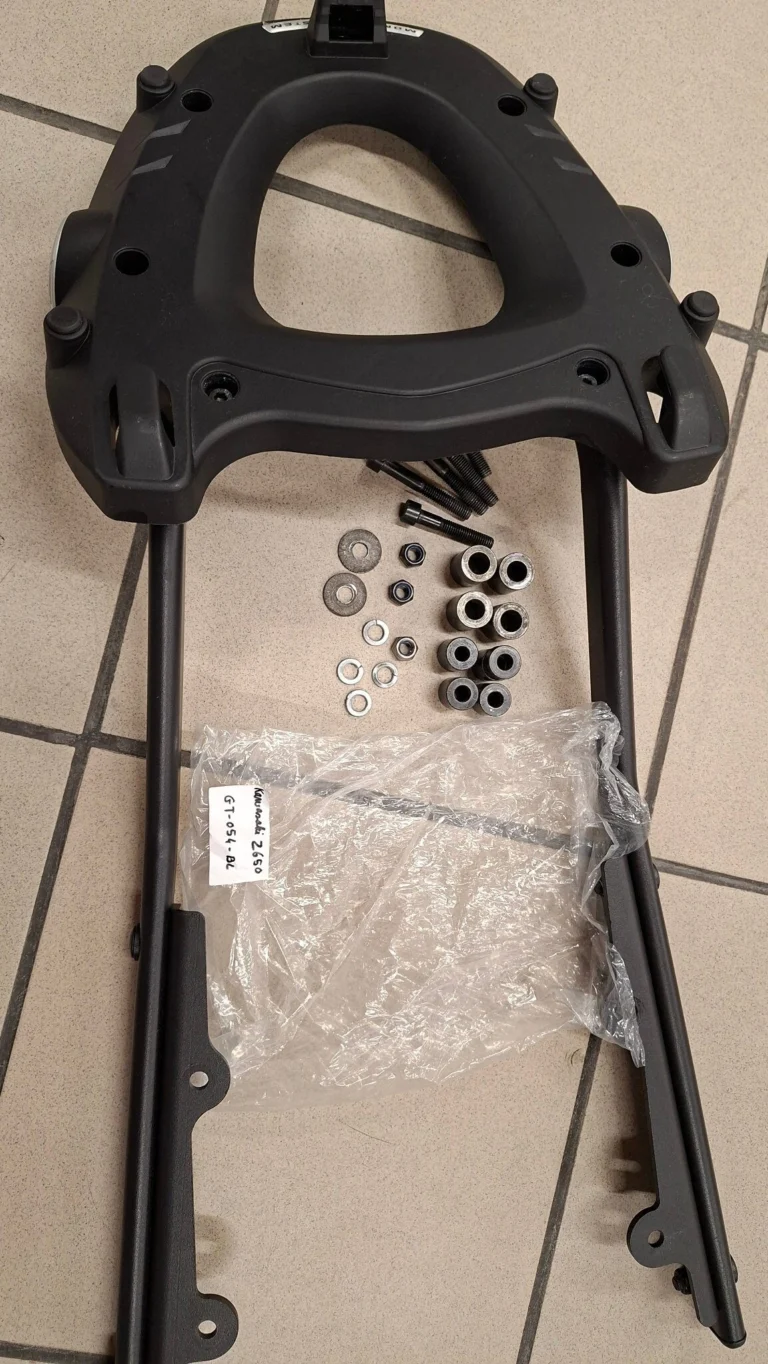 Stelaż kufra + płyta Givi M5 Monokey – Kawasaki Z650 | Komplet montażowy