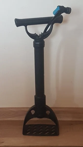 Pompka rowerowa BTWIN