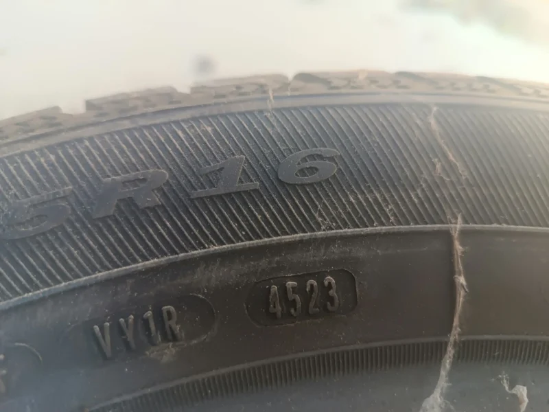 Opony zimowe 205/55 r16