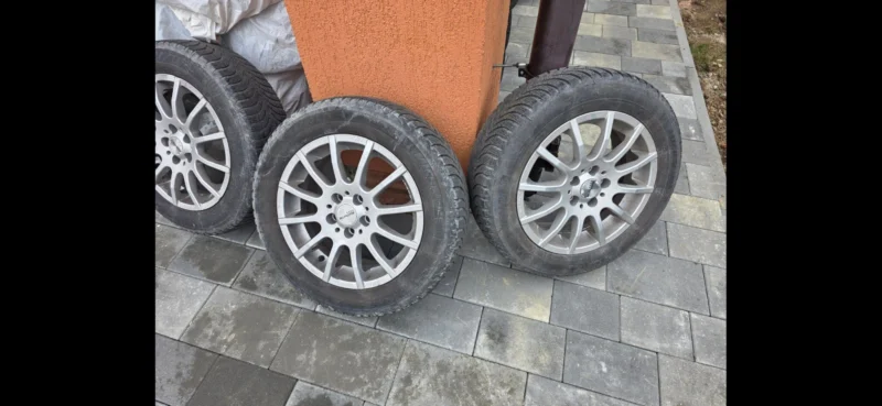 Opony Zimowe Michelin Skoda rozstaw 5x100 4szt 185/60/15