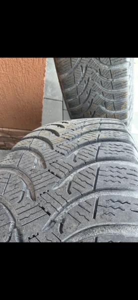 Opony Zimowe Michelin Skoda rozstaw 5x100 4szt 185/60/15