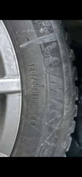 Opony Zimowe Michelin Skoda rozstaw 5x100 4szt 185/60/15