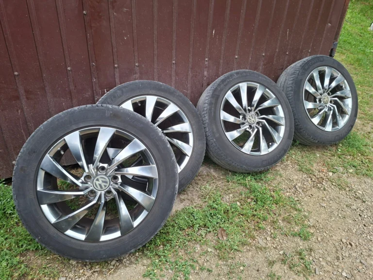 4x Alufelgi VW 17 Rosario z oponami letnimi