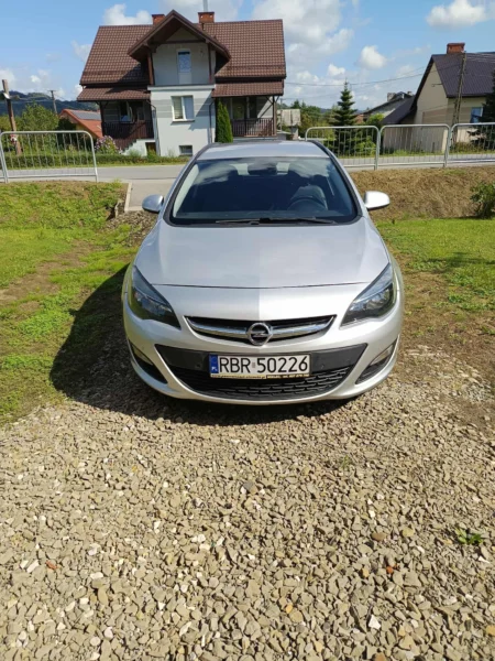 Opel Astra J Combi