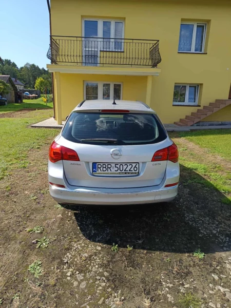 Opel Astra J Combi