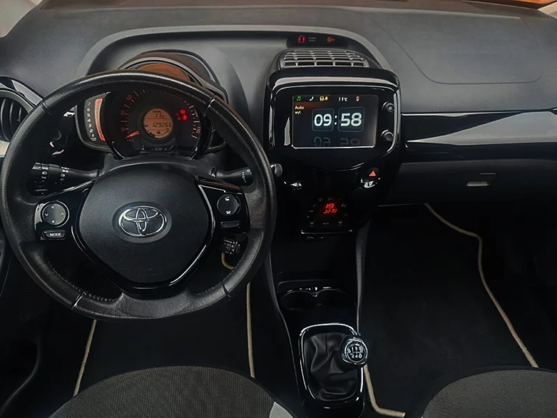 Lift 1.0 vvt-i 69KM x-clusiv kamera climatronik serwis z Niemiec