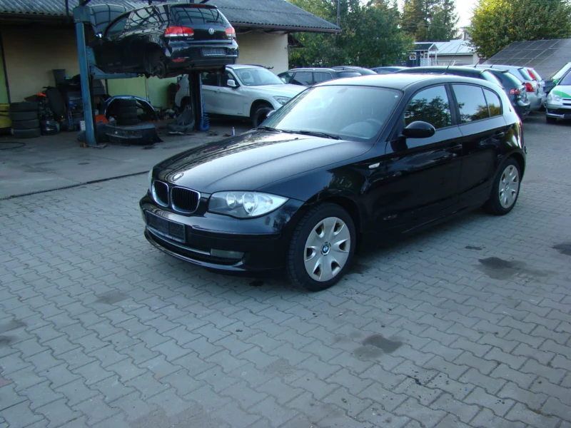 BMW 116i E87 122 KM (benzyna, klimatyzacja aut. ) - 2009 r.