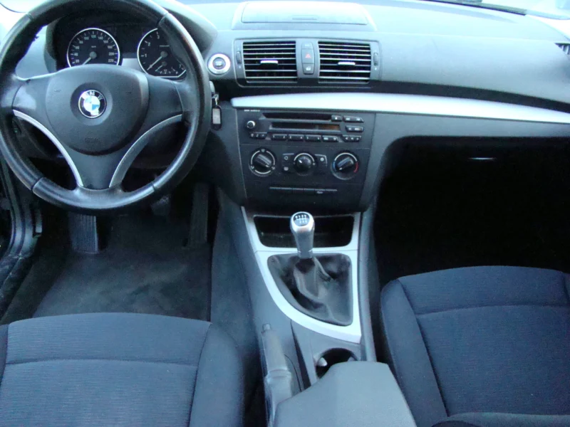 BMW 116i E87 122 KM (benzyna, klimatyzacja aut. ) - 2009 r.