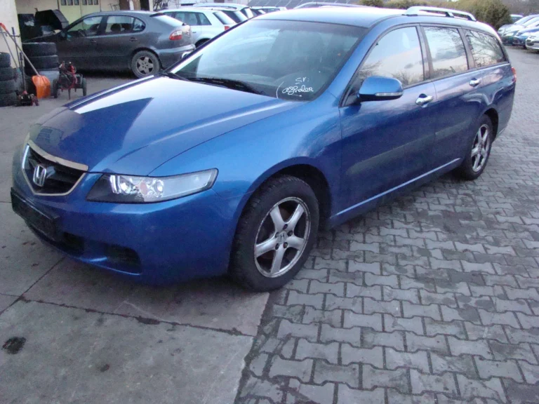Honda Accord VII 2.0 i-VTEC 155 KM (benzyna, klimatyzacja)- 2003